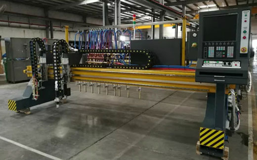 尊龙凯时人生就是搏细腻等离子数控切割机